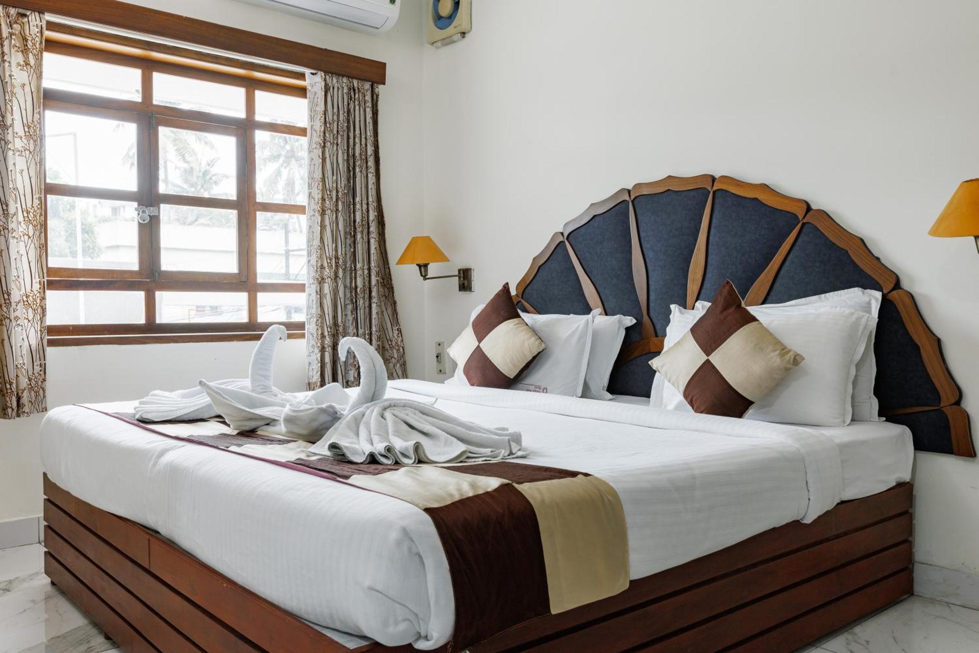 Kochi Paulson Park Hotel المظهر الخارجي الصورة